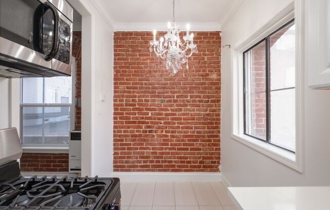 1 bed, 1 bath, 740 sqft, $1,695, Unit 301