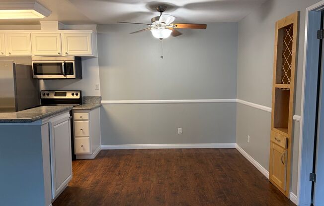 1 bed, 1 bath, 753 sqft, $2,490, Unit J10