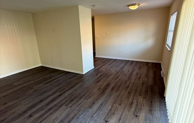 2 beds, 1 bath, 830 sqft, $1,099, Unit 8629D