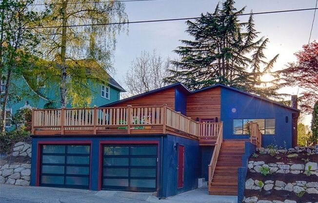 Incredible 3 Bed 2 Bath Madrona Home for Lease!