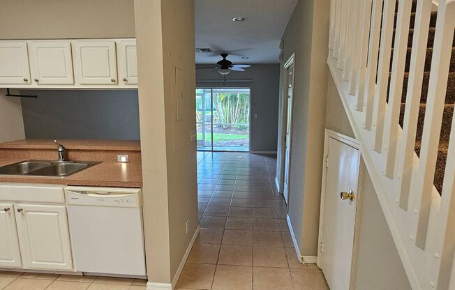 2 Bedroom Condo -Cypress Landing