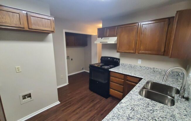 3 beds, 2 baths, $1,650