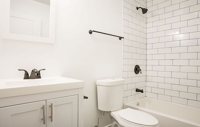 2 beds, 1 bath, 1,500 sqft, $1,800, Unit 4439-SF