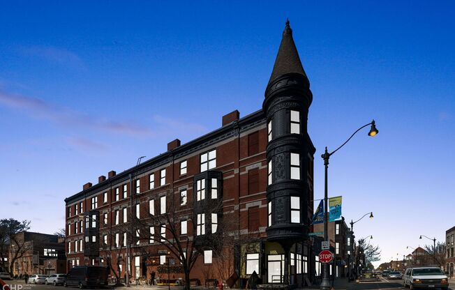 2100 N HALSTED