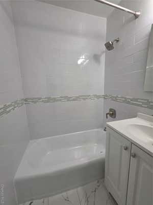 1 bed, 1 bath, 850 sqft, $2,600, Unit A507