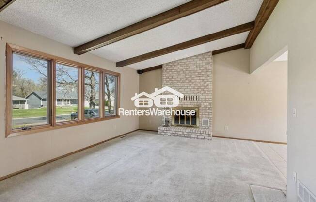 832 86 LN NW