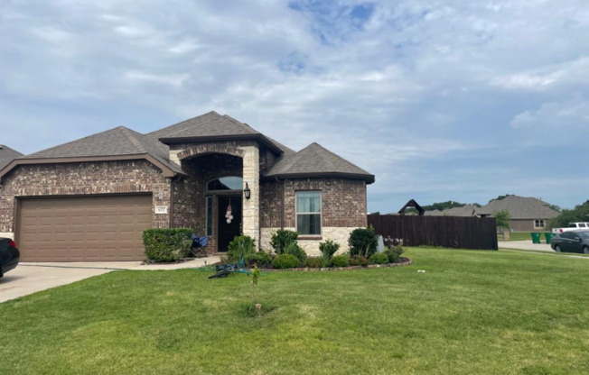632 REDWOOD DR