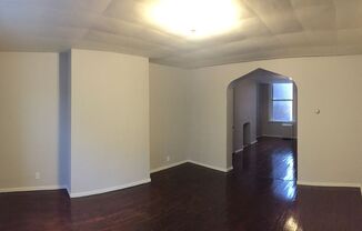 5 beds, 1.5 baths, $1,495, Unit Apt