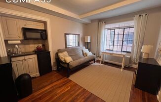 25 TUDOR CITY PL