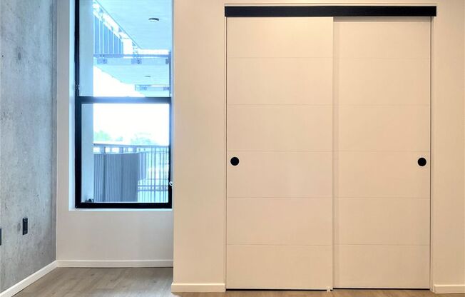 1 bed, 1 bath, 635 sqft, $3,195, Unit 801