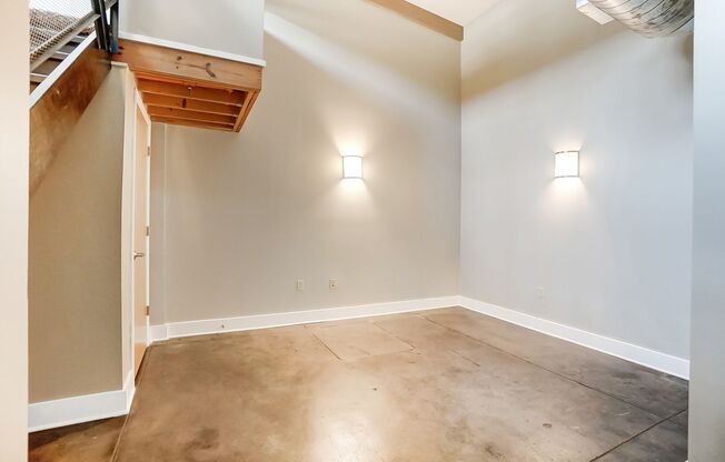 1 bed, 1 bath, 1,111 sqft, $1,613, Unit 3301-403