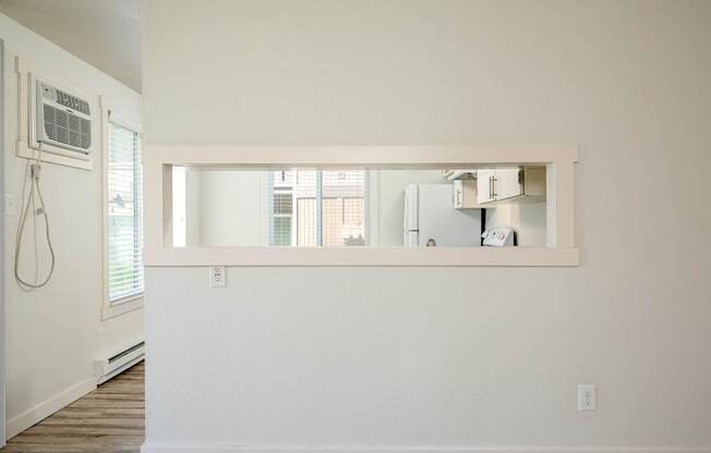 Arlo on 10th |Kitchen