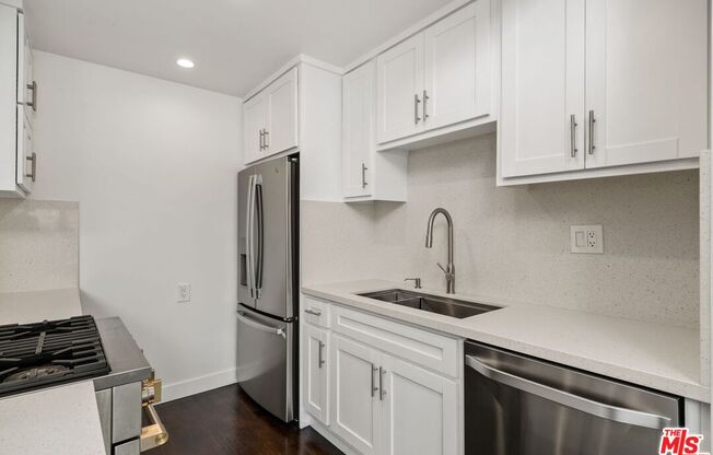 2 beds, 2.5 baths, 1,301 sqft, $7,000, Unit F