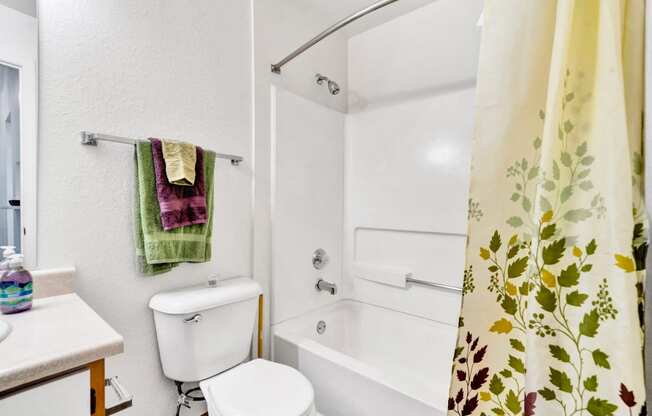 Bathroom Masters Apartments Aloha Oregon 