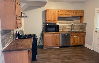 3 beds, 1 bath, $1,495