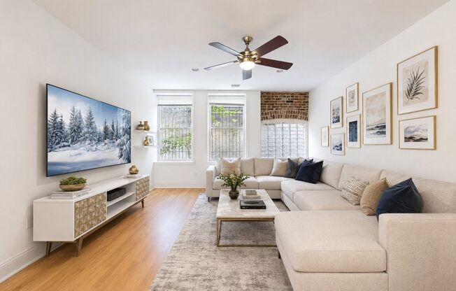 Spacious 3 Bed, 1.5 Bath Brewerytown Home Private Garage AUGUST 1