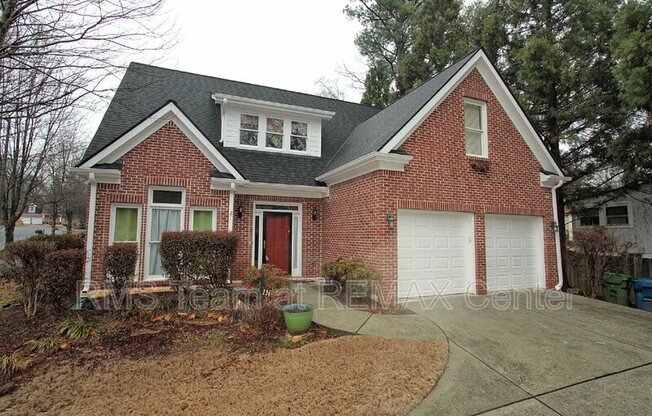 1360 EASTGATE CT SE