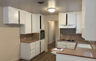 1231 & 1235 LAURALEE CT