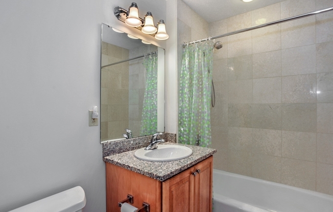 2 beds, 2 baths, 1,043 sqft, $4,400, Unit 306