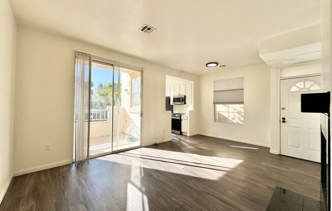 Beautiful 2Bd/2Ba Condo Located in Mira Mesa!