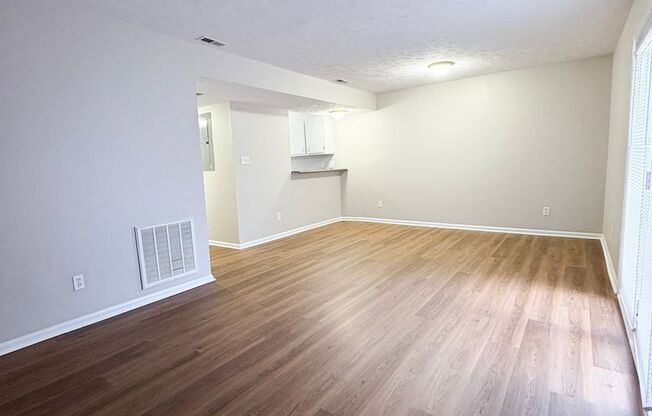 3 Bedroom 3 Bathroom- No Pets
