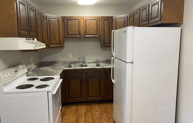 2 beds, 1 bath, $850, Unit #1