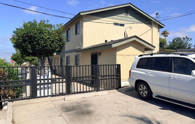 2 Bedrooms 2 full bathrooms apartment in San Ysidro.