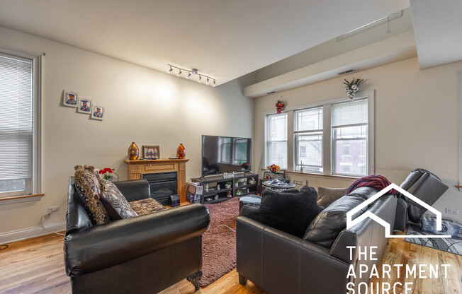 1720 W Beach Ave