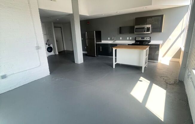 Studio, 1 bath, 625 sqft, $1,495, Unit 803