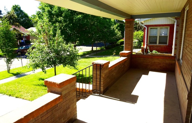 Bright and Charming Sunnyside Bungalow