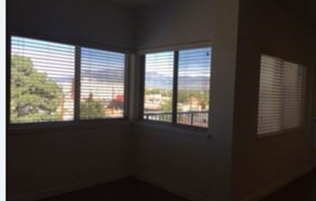 1 bed, 1 bath, 789 sqft, $1,667, Unit 211
