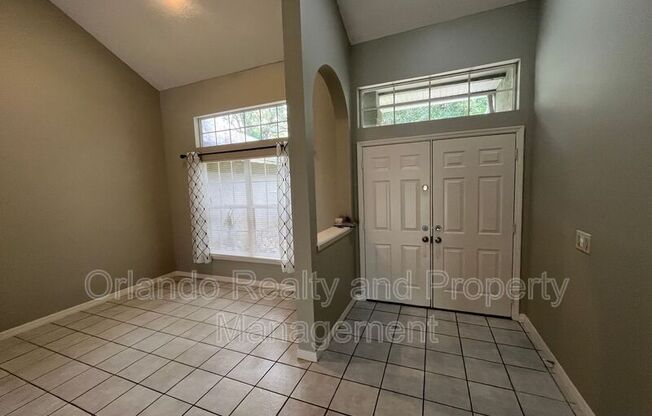 3801 DONNA LYNN LN
