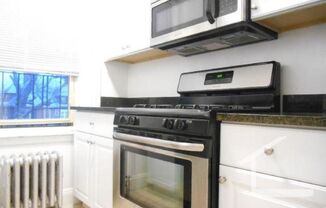 1 bed, 1 bath, $2,450, Unit 4D