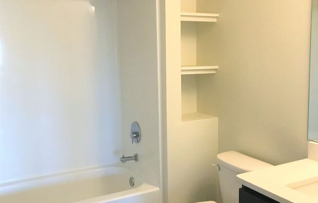 2 beds, 2 baths, $2,365, Unit 227