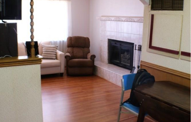 4 Bed ranch home in Pueblo with Garage!