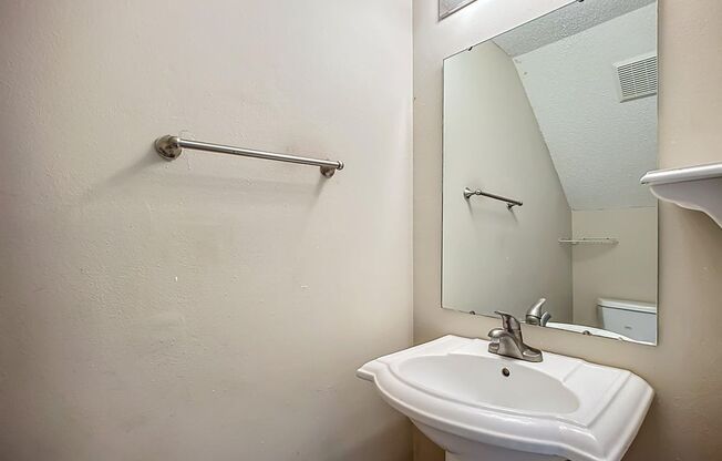 2 beds, 2.5 baths, $1,550, Unit # 104