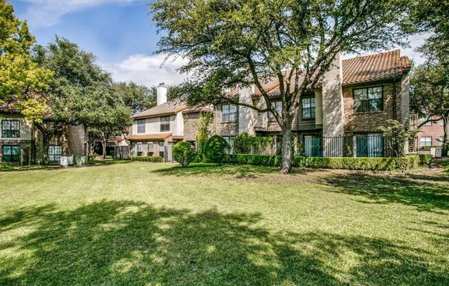 2 beds, 2 baths, $1,900, Unit # 22B