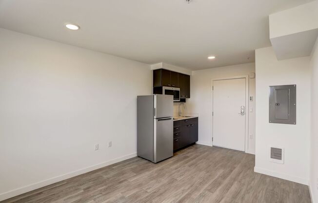Studio, 1 bath, 252 sqft, $1,180, Unit 202