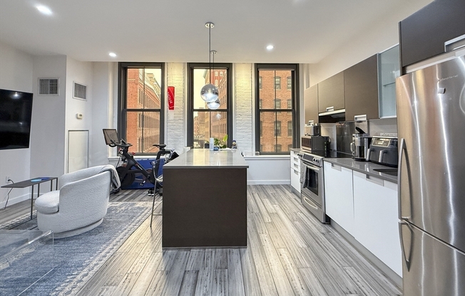 1 bed, 1 bath, 721 sqft, $3,775, Unit 313