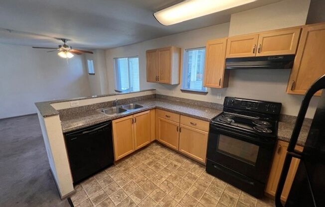 2 beds, 2 baths, $1,550, Unit 206