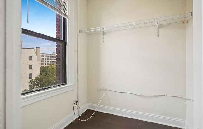 1 bed, 1 bath, $2,200, Unit 1616 16th Street NW Unit 505