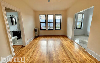2704 North Sawyer Ave.