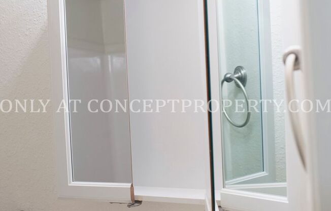 2 beds, 1 bath, 810 sqft, $1,299, Unit 30