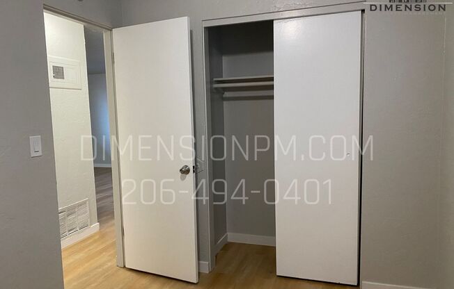 2 beds, 1 bath, 800 sqft, $1,175, Unit #28B