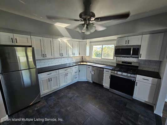 3 beds, 2 baths, 2,751 sqft, $3,200