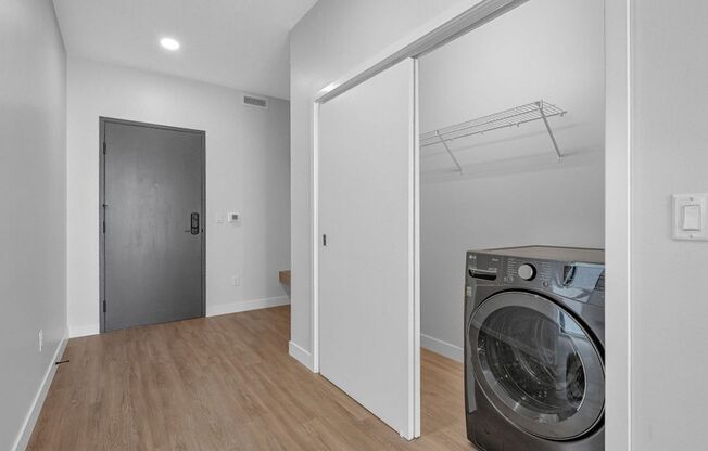 1 bed, 1 bath, 651 sqft, $1,450, Unit 201