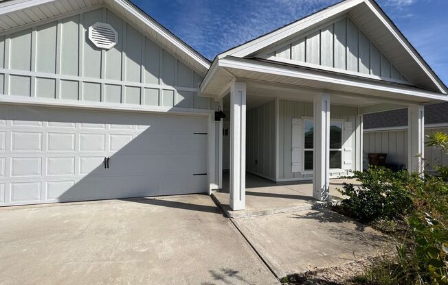 Gulf Breeze - 4 Bedroom, 3 Bathroom