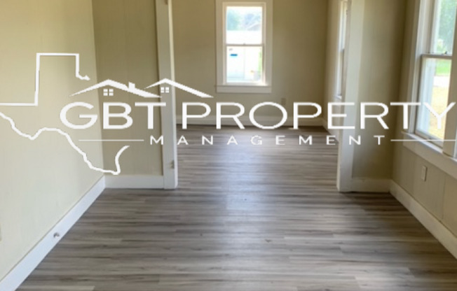 Single Family Home, Newly Renovated!