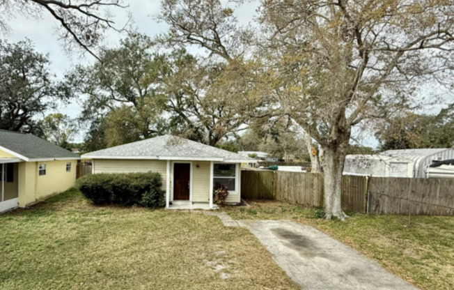 1348 FRIEND AVE
