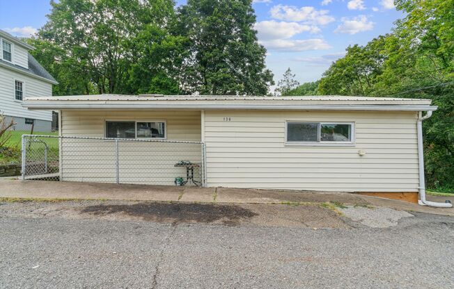 136 Locust Street - Kennedy Township